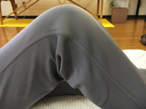 膝に水がたまり痛い-正座が出来ない-膝の治療方法1